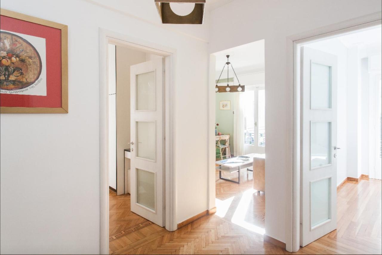 Beautiful Apartment At Plaka Atenas Exterior foto