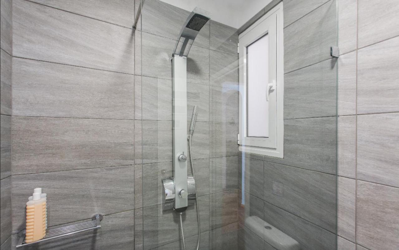 Beautiful Apartment At Plaka Atenas Exterior foto