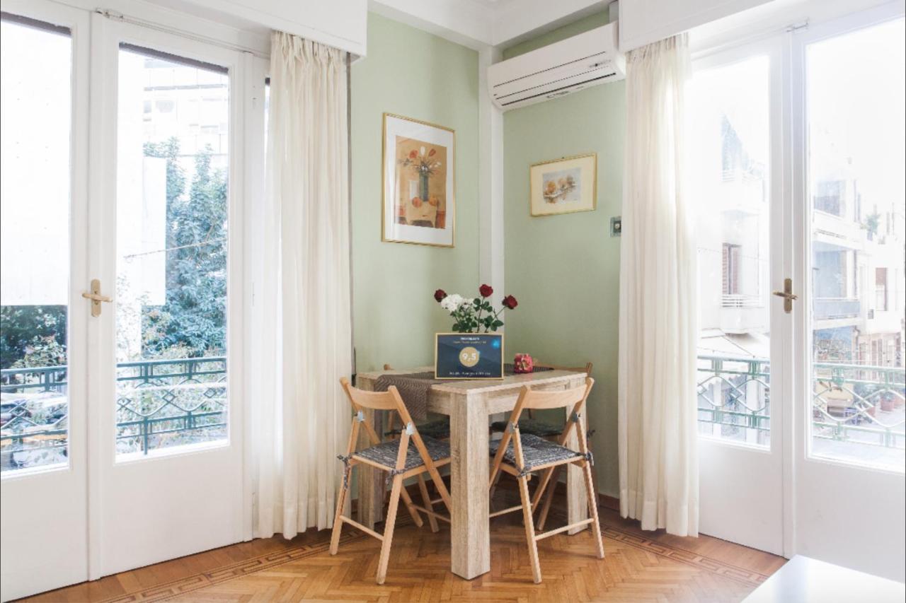 Beautiful Apartment At Plaka Atenas Exterior foto